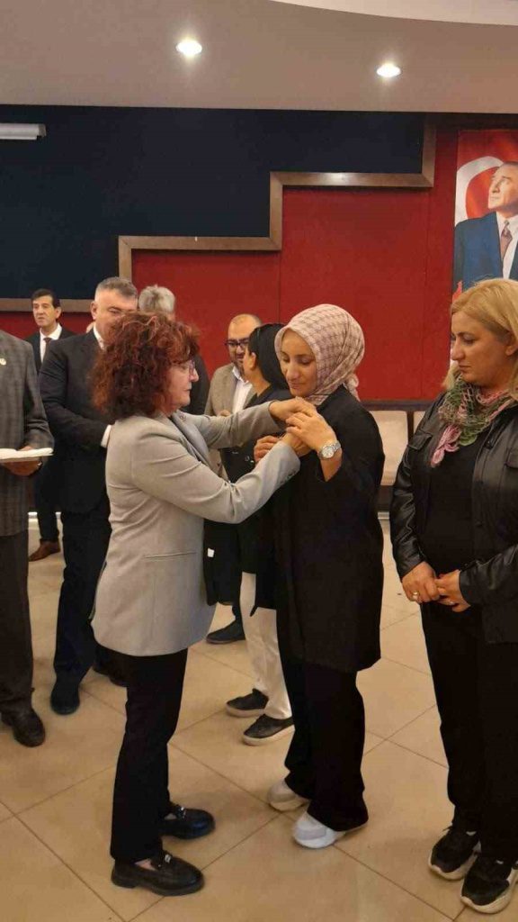AYDIN’IN NAZİLLİ İLÇESİNDE, TÜRKİYE EMEKLİ ASTSUBAYLAR DERNEĞİ NAZİLLİ BAŞKANI VE EMEKLİ ASTSUBAYLARIN DA ARALARINDA BULUNDUĞ…