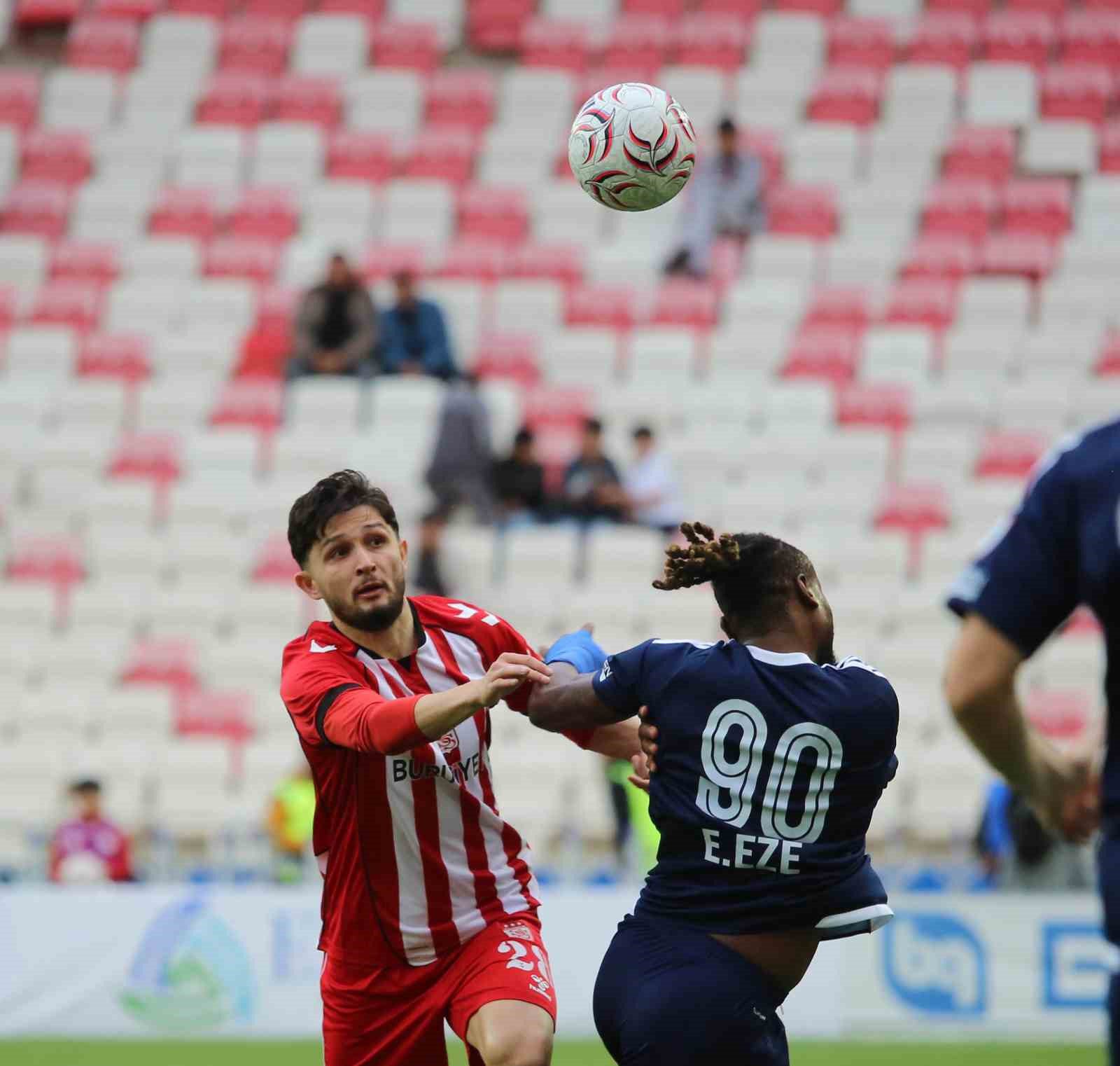 TRENDYOL 1. LİG'İN 11. HAFTASINDA SİVASSPOR, EVİNDE KARŞILAŞTIĞI SARIYER İLE 1-1 BERABERE KALDI.